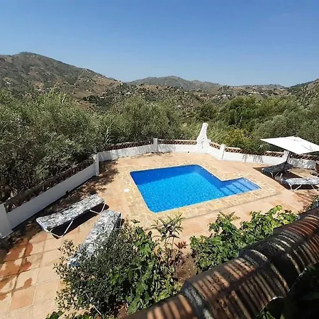 Cortijo Retama, Typical Andalusian Cottage, Romantic & Relax Villa By Eastern Costa Del Sol, In The Countryside Near Frigiliana Town, At 12 Kilometers From The Beach Holiday home